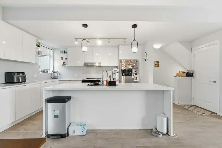 15151 Edmund Drive, Surrey, BC, V3S 0B2 - 10