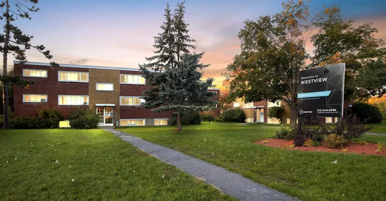 1432 Coldrey Avenue, Ottawa, ON, K1Z 7P9