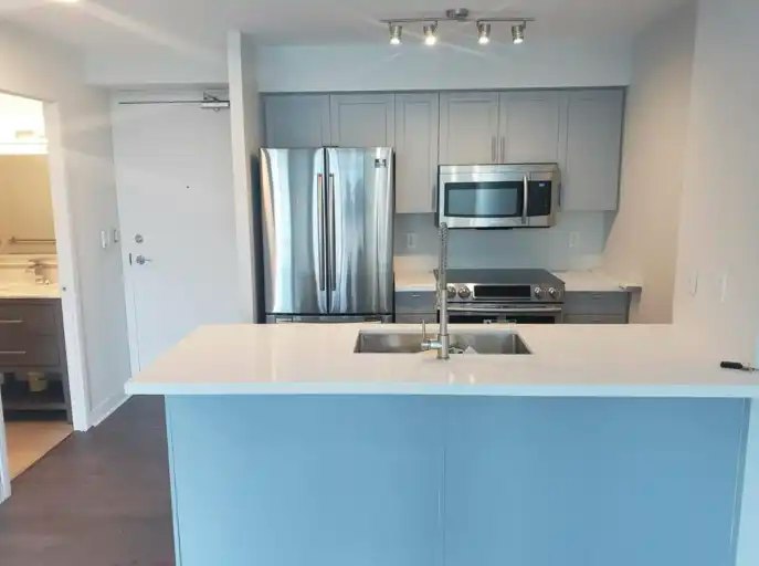 81 Navy Wharf Court, Toronto, ON, M5V 3S2