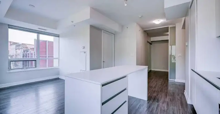 377 Madison Avenue, Toronto, ON, M4V 3E1 - 5