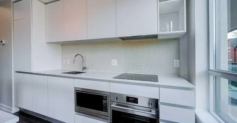 377 Madison Avenue, Toronto, ON, M4V 3E1 - 12