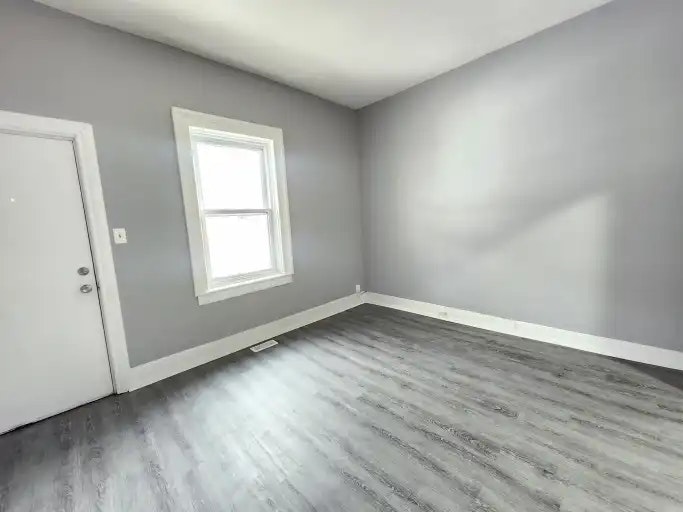 185 Parkhill Road West, Peterborough, ON - 9