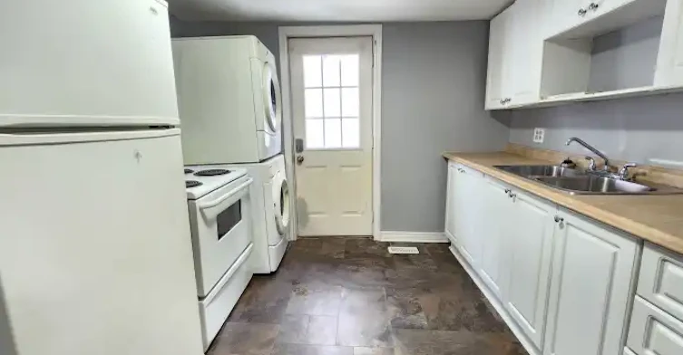 185 Parkhill Road West, Peterborough, ON - 5