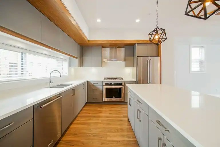 33209 Cherry Avenue, Mission, BC, V2V 0G8 - 3