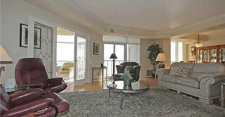 1477 Lakeshore Road, Burlington, ON, L7S 1B5 - 2