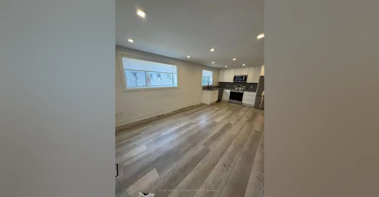 200 Munro Street, Toronto, ON, M4M 2C2 - 9
