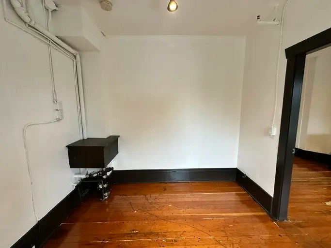 406 Union Street, Vancouver, BC, V6A 2B6 - 16