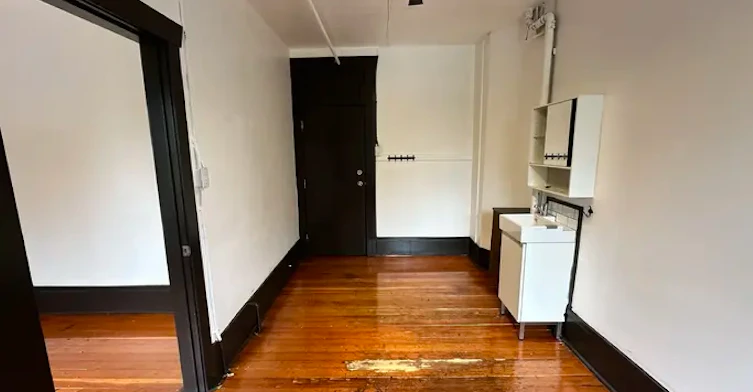 406 Union Street, Vancouver, BC, V6A 2B6 - 3