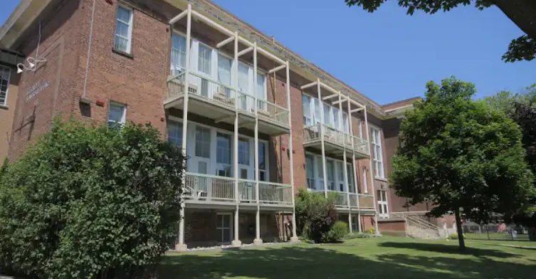 505 Simcoe Street South, Oshawa, ON, L1H 4J9 - 3