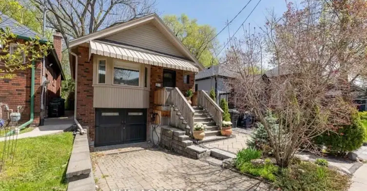 57 Highfield Road, Toronto, ON, M4L 2T9 - 10