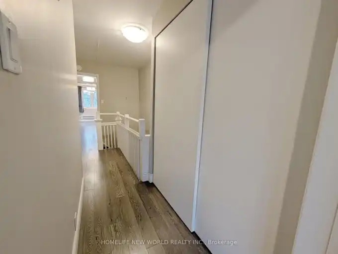 258 Kenilworth Avenue, Toronto, ON, M4L 3S8 - 6
