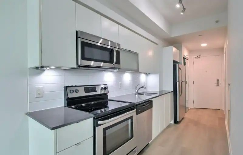 150 Liberty Street East, Toronto, ON, M6K 3R5 - 7