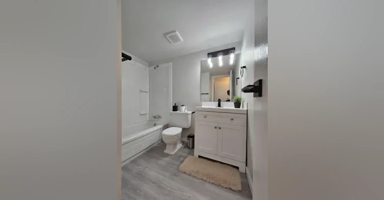 5820 58a Street, Red Deer, AB, T4N 2M7 - 4