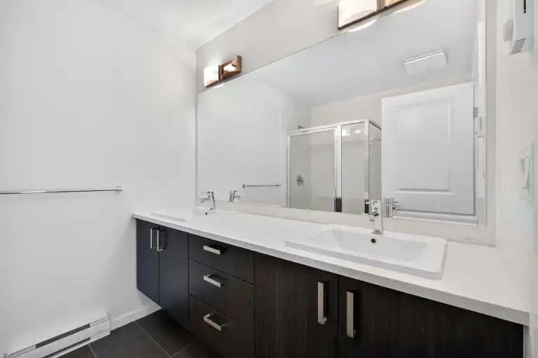 8130 136a Street, Surrey, BC, V3W 1H9 - 11
