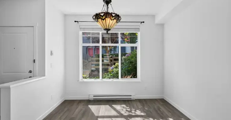 8130 136a Street, Surrey, BC, V3W 1H9 - 8