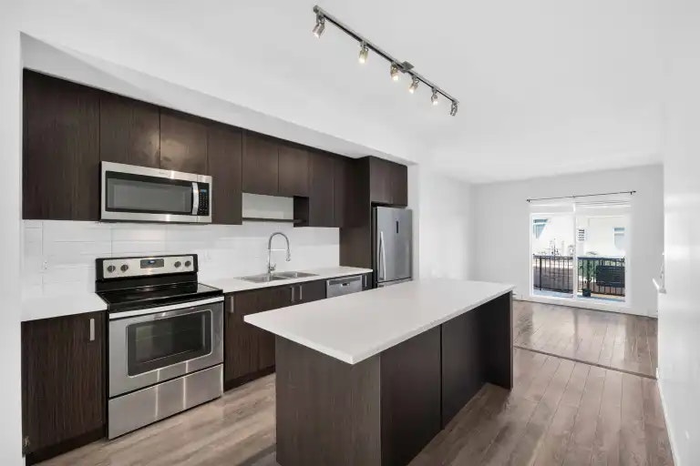 8130 136a Street, Surrey, BC, V3W 1H9