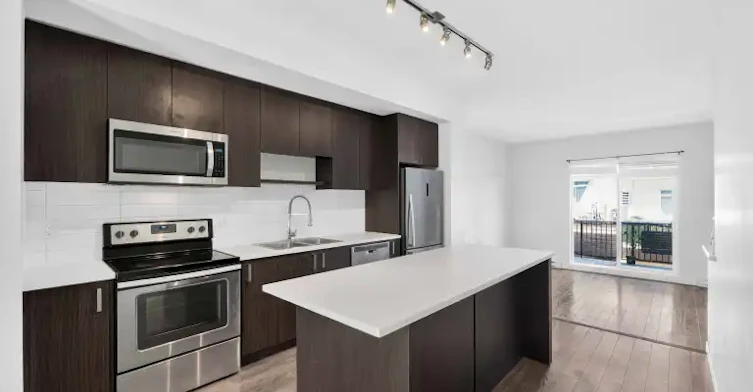 8130 136a Street, Surrey, BC, V3W 1H9