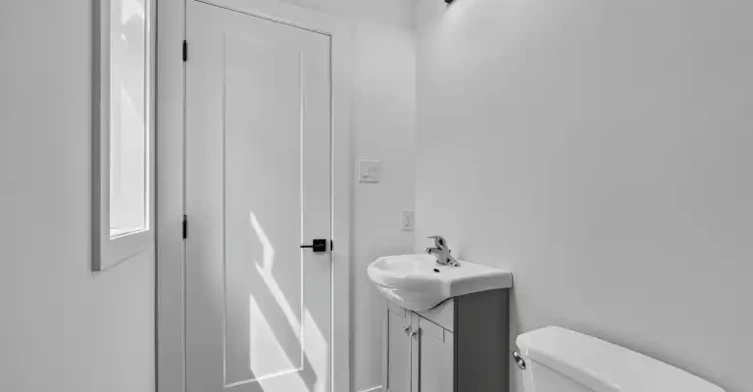 944 Woodroffe Avenue, Ottawa, ON, K2A 3R7 - 9