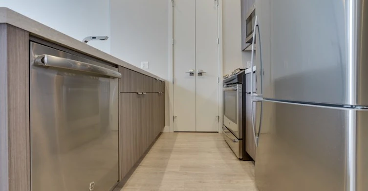 1752 Ontario Street, Vancouver, BC, V5T 1A1 - 14