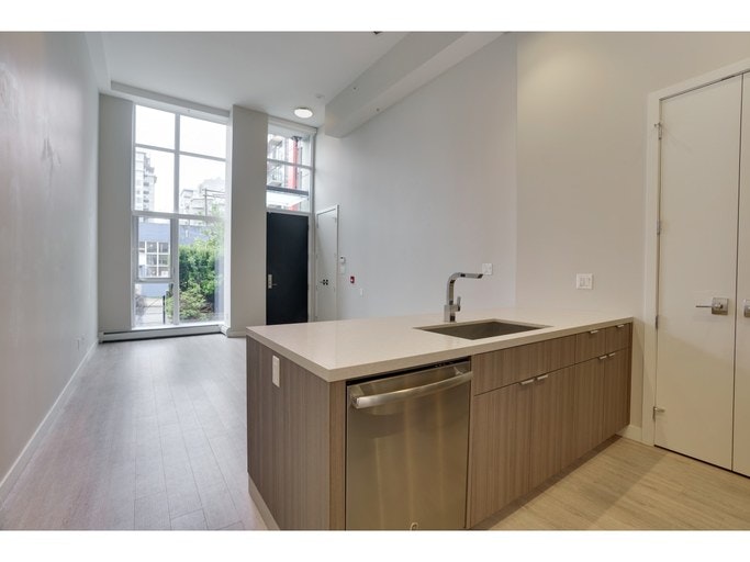 1752 Ontario Street, Vancouver, BC, V5T 1A1