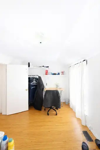 207 University Avenue, Kingston, ON, K7L 3P7 - 5