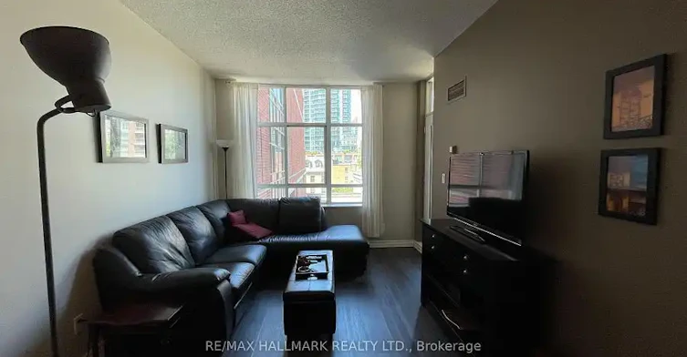 39 Jarvis Street, Toronto, ON - 5
