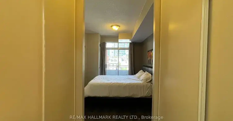 39 Jarvis Street, Toronto, ON - 4