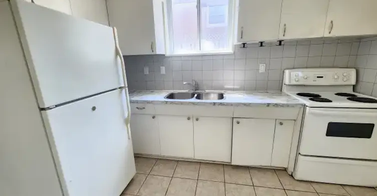 1402 Lakefield Street, Oshawa, ON, L1J 3Y7 - 7