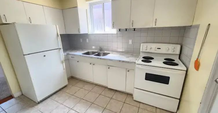 1402 Lakefield Street, Oshawa, ON, L1J 3Y7 - 6