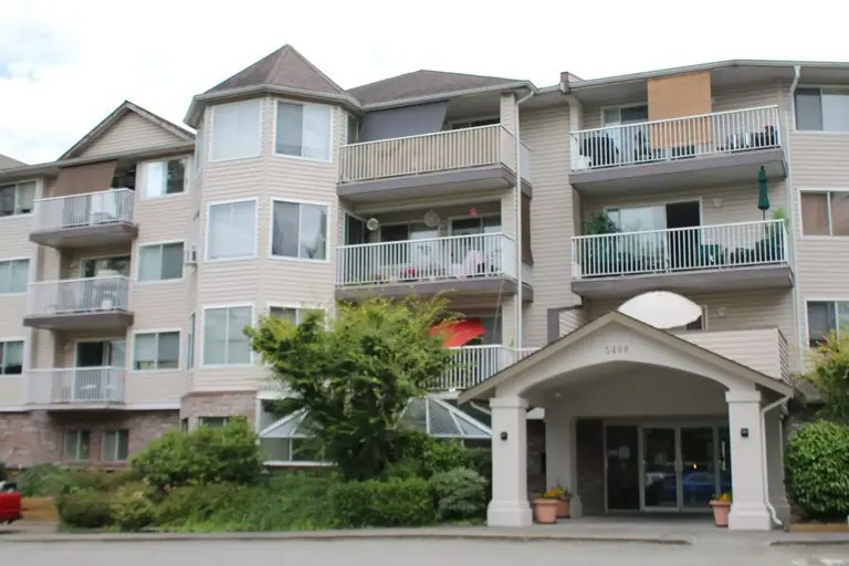 5400 200 Street, Langley, BC, V3A 8B6 - 2