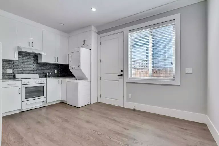 9071 Steveston Highway, Richmond, BC, V7A 1M6 2