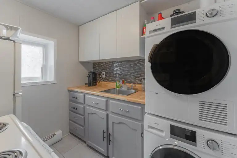 23 Third Avenue, Kingston, ON, K7K 2J4 - 2
