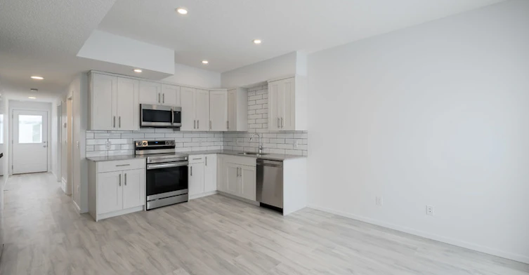 3405 119a Street Southwest, Edmonton, AB, T6W 4V3 - 3