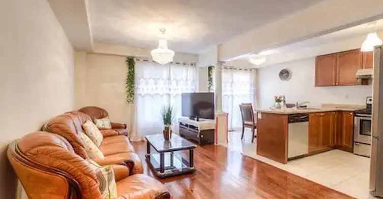 7 James Govan Drive, Whitby, ON - 5