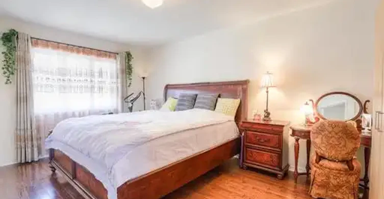 7 James Govan Drive, Whitby, ON - 9