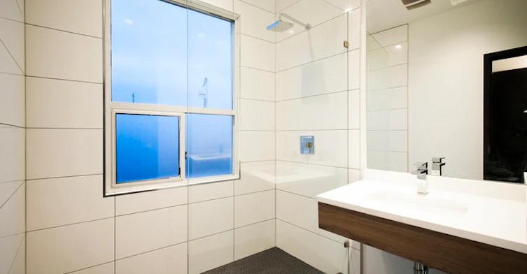 1895 Powell Street, Vancouver, BC, V5L 3C6 - 5