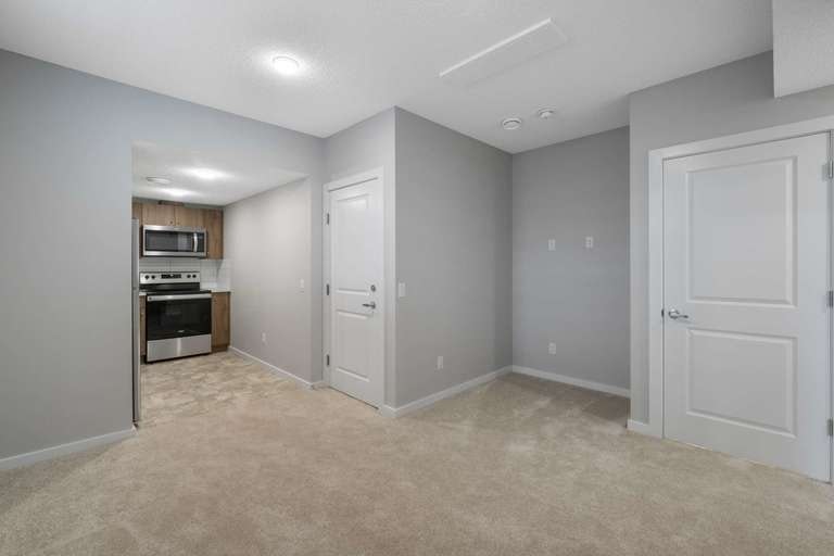 6359 Greenaway Avenue, Edmonton, AB, T5E 6T8 - 3