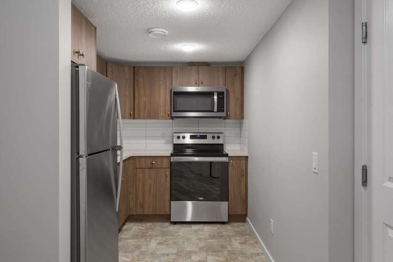 6359 Greenaway Avenue, Edmonton, AB, T5E 6T8 - 7