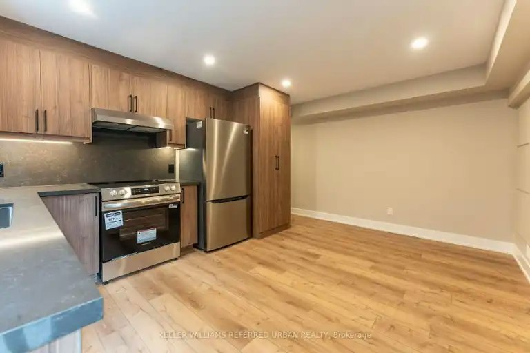 352 Jones Avenue, Toronto, ON, M4J 3G3 - 3