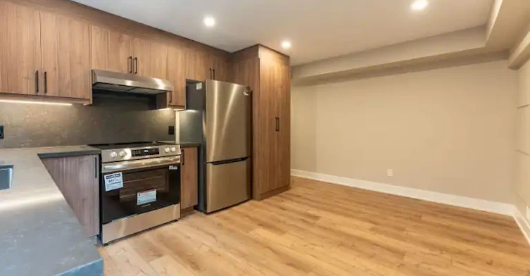 352 Jones Avenue, Toronto, ON, M4J 3G3 - 3