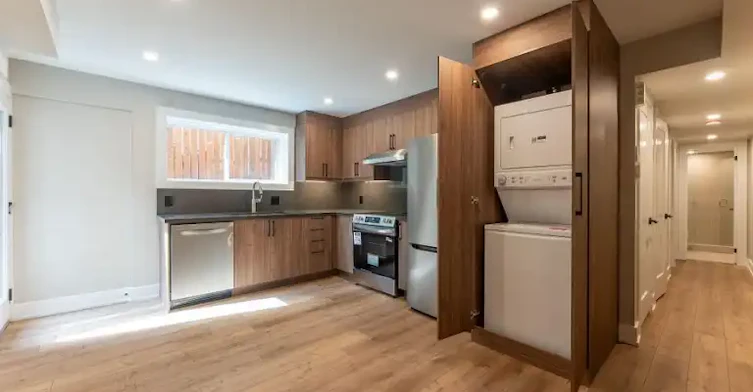 352 Jones Avenue, Toronto, ON, M4J 3G3