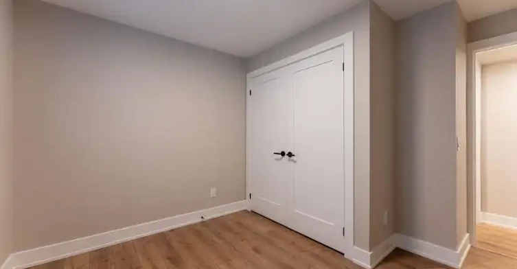 352 Jones Avenue, Toronto, ON, M4J 3G3 - 7