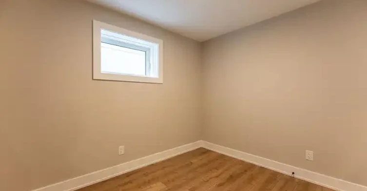 352 Jones Avenue, Toronto, ON, M4J 3G3 - 9