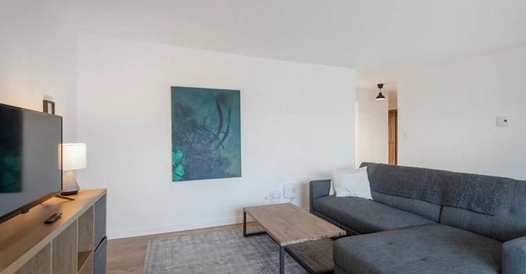 642 East 7th Avenue, Vancouver, BC, V5T 1P1 - 2