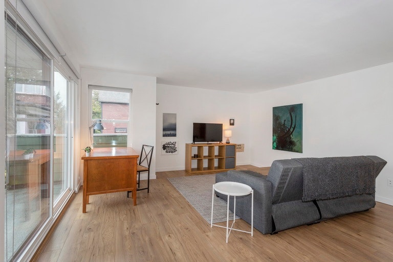 642 East 7th Avenue, Vancouver, BC, V5T 1P1 - 3