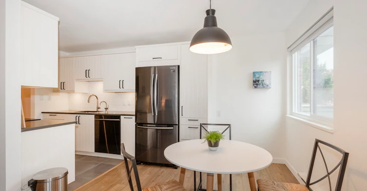 642 East 7th Avenue, Vancouver, BC, V5T 1P1 - 6