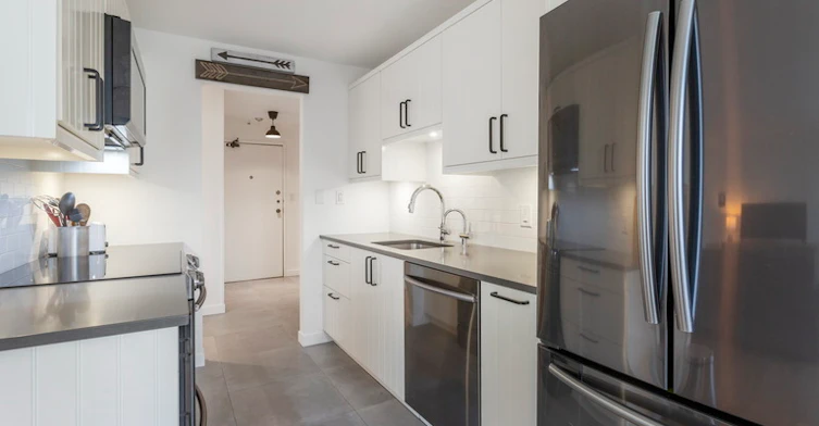 642 East 7th Avenue, Vancouver, BC, V5T 1P1 - 9