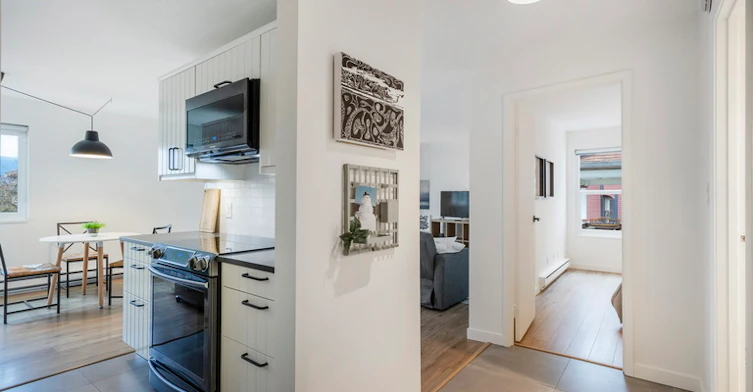 642 East 7th Avenue, Vancouver, BC, V5T 1P1 - 11