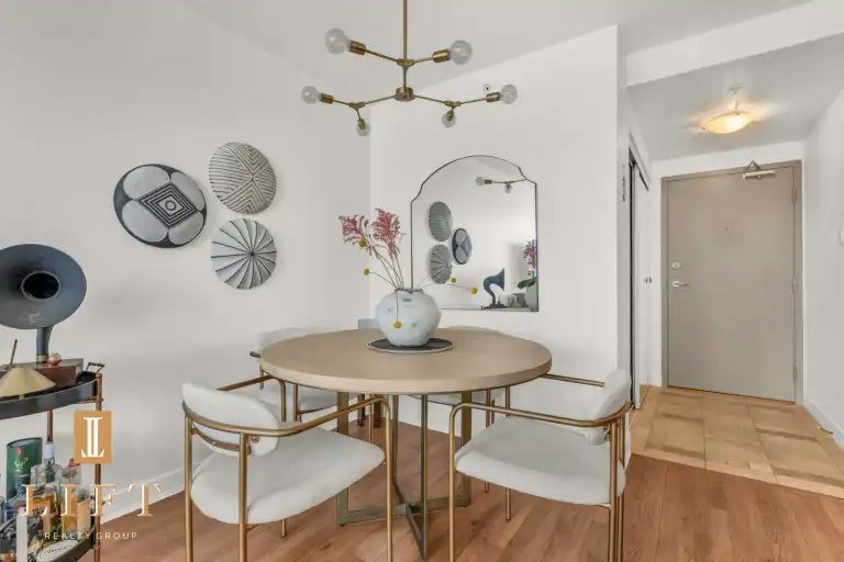 1438 Richards Street, Vancouver, BC, V6Z 3B8 - 10