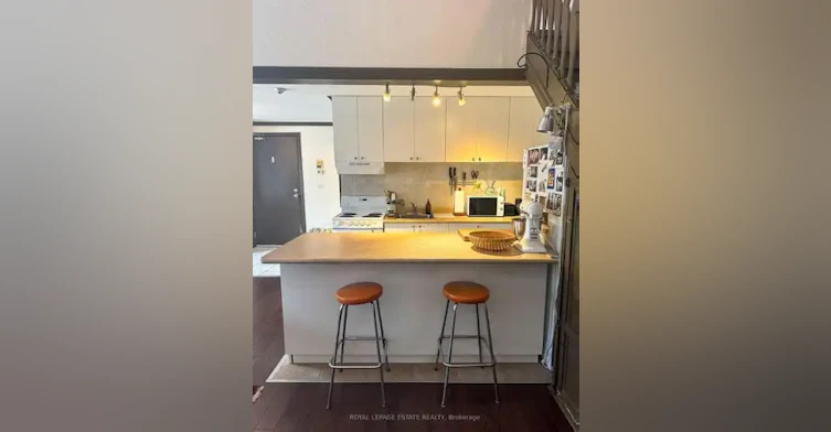 325 Queen Street East, Toronto, ON, M5A 1S9